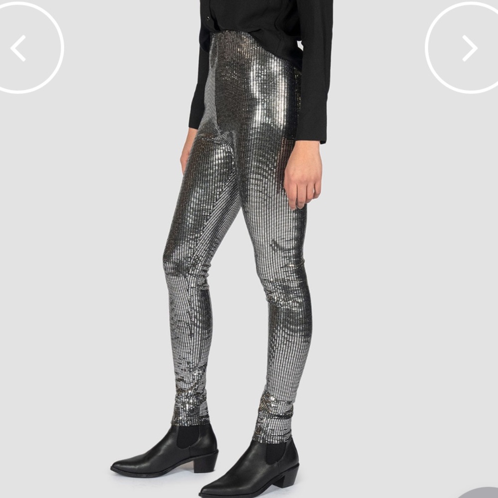 Straight to Hell FEVER – DISCO SILVER. Leggings NWT size 26